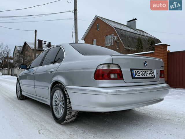 Серый БМВ 5 Серия, объемом двигателя 3 л и пробегом 298 тыс. км за 8800 $, фото 6 на Automoto.ua