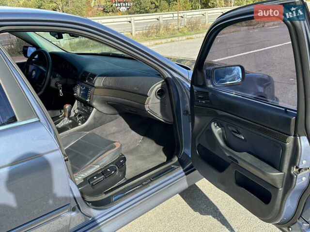 Серый БМВ 5 Серия, объемом двигателя 3 л и пробегом 316 тыс. км за 8000 $, фото 8 на Automoto.ua