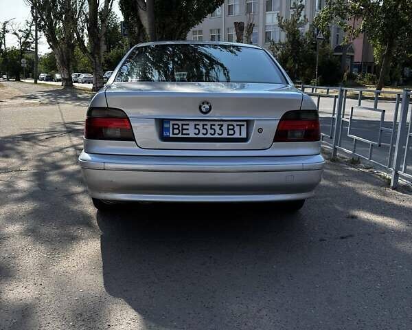 Сірий БМВ 5 Серія, об'ємом двигуна 4.4 л та пробігом 350 тис. км за 8400 $, фото 5 на Automoto.ua