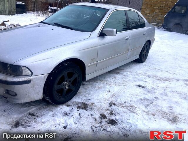 Серый БМВ 5 Серия, объемом двигателя 2.2 л и пробегом 211 тыс. км за 2500 $, фото 4 на Automoto.ua