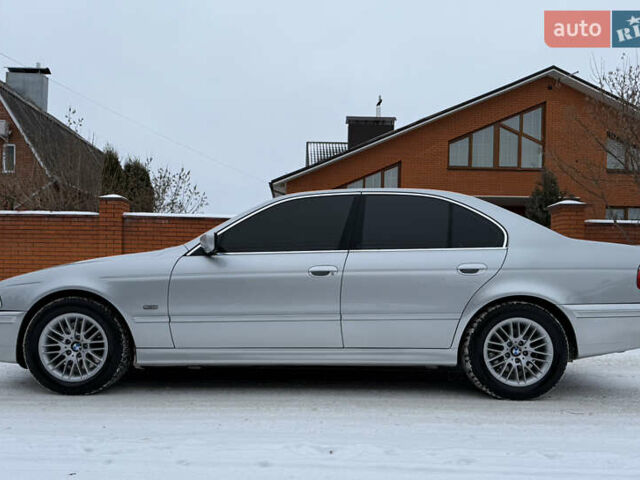 Серый БМВ 5 Серия, объемом двигателя 3 л и пробегом 298 тыс. км за 8800 $, фото 7 на Automoto.ua
