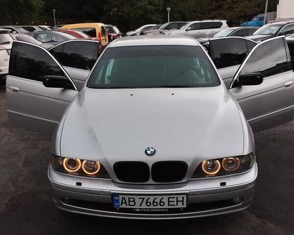 Серый БМВ 5 Серия, объемом двигателя 2.93 л и пробегом 380 тыс. км за 6500 $, фото 10 на Automoto.ua