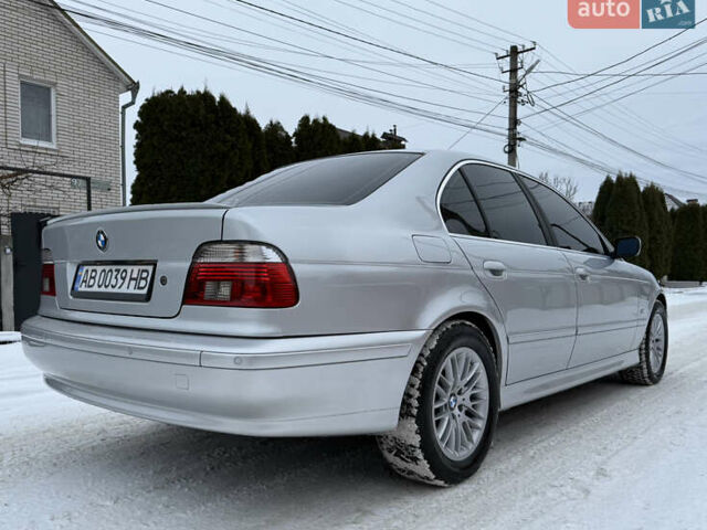 Серый БМВ 5 Серия, объемом двигателя 3 л и пробегом 298 тыс. км за 8800 $, фото 4 на Automoto.ua