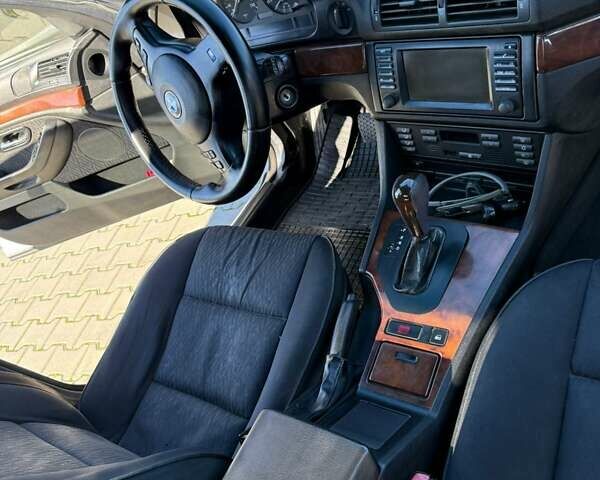Серый БМВ 5 Серия, объемом двигателя 3 л и пробегом 425 тыс. км за 5500 $, фото 17 на Automoto.ua