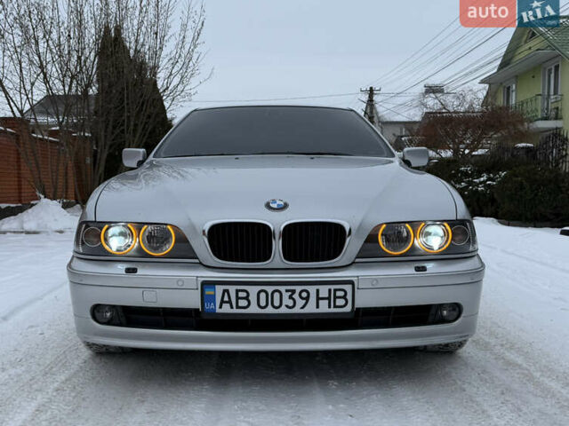Серый БМВ 5 Серия, объемом двигателя 3 л и пробегом 298 тыс. км за 8800 $, фото 1 на Automoto.ua