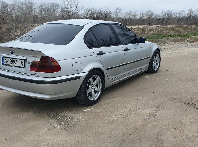 Серый БМВ 5 Серия, объемом двигателя 2 л и пробегом 270 тыс. км за 3950 $, фото 6 на Automoto.ua