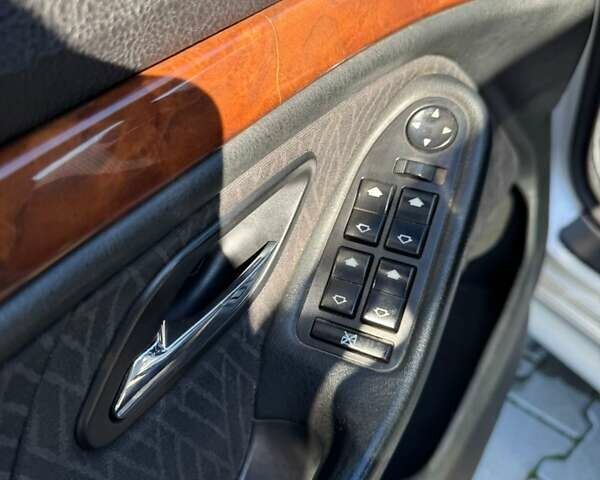 Серый БМВ 5 Серия, объемом двигателя 3 л и пробегом 425 тыс. км за 5500 $, фото 27 на Automoto.ua