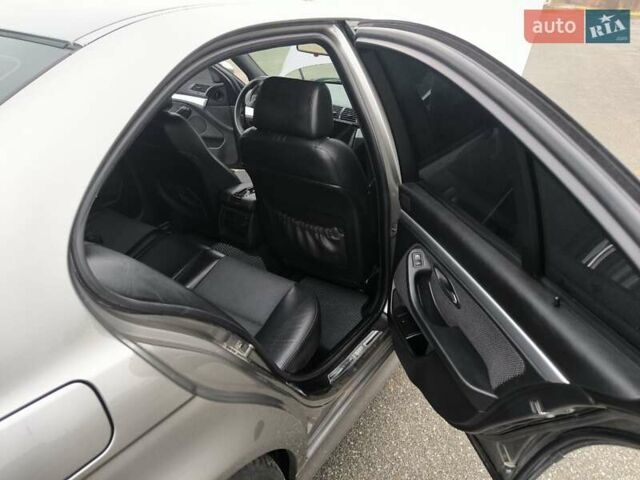 Серый БМВ 5 Серия, объемом двигателя 3 л и пробегом 680 тыс. км за 8200 $, фото 12 на Automoto.ua