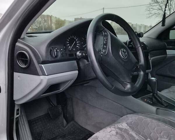 Серый БМВ 5 Серия, объемом двигателя 2.93 л и пробегом 300 тыс. км за 7500 $, фото 15 на Automoto.ua