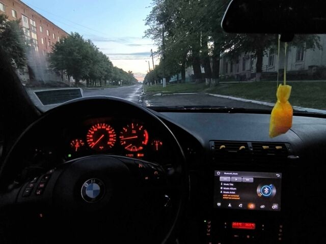 Серый БМВ 5 Серия, объемом двигателя 3 л и пробегом 429 тыс. км за 2300 $, фото 11 на Automoto.ua