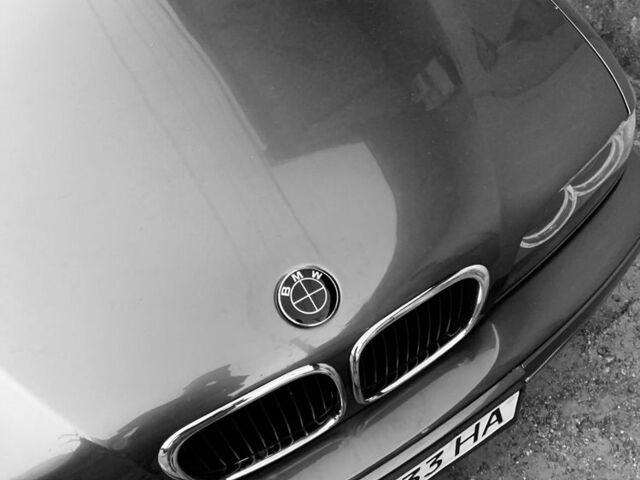 Серый БМВ 5 Серия, объемом двигателя 2.9 л и пробегом 446 тыс. км за 6500 $, фото 3 на Automoto.ua