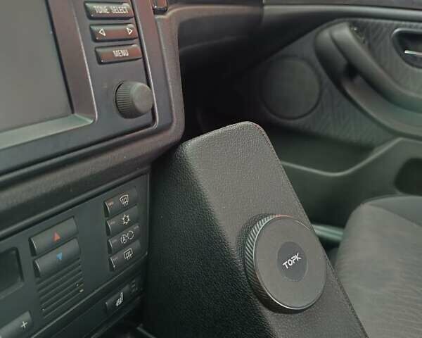 Сірий БМВ 5 Серія, об'ємом двигуна 2.93 л та пробігом 375 тис. км за 10000 $, фото 3 на Automoto.ua