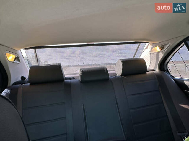 Серый БМВ 5 Серия, объемом двигателя 3 л и пробегом 316 тыс. км за 8000 $, фото 11 на Automoto.ua