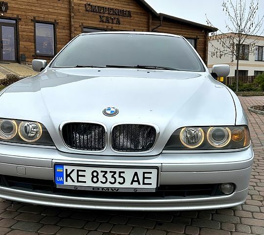 Серый БМВ 5 Серия, объемом двигателя 2 л и пробегом 340 тыс. км за 5599 $, фото 13 на Automoto.ua