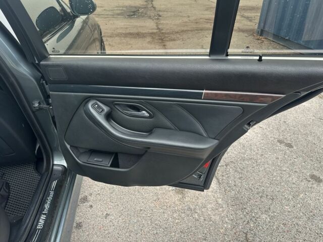 Серый БМВ 5 Серия, объемом двигателя 2.2 л и пробегом 445 тыс. км за 4900 $, фото 18 на Automoto.ua