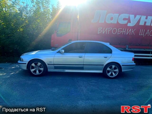 Сірий БМВ 5 Серія, об'ємом двигуна 2.2 л та пробігом 200 тис. км за 2800 $, фото 3 на Automoto.ua