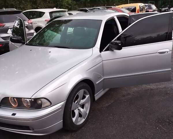 Серый БМВ 5 Серия, объемом двигателя 2.93 л и пробегом 380 тыс. км за 6500 $, фото 9 на Automoto.ua