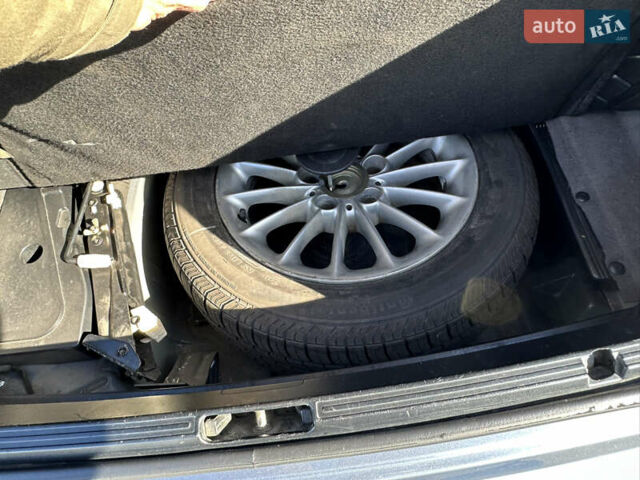 Серый БМВ 5 Серия, объемом двигателя 3 л и пробегом 316 тыс. км за 8000 $, фото 17 на Automoto.ua