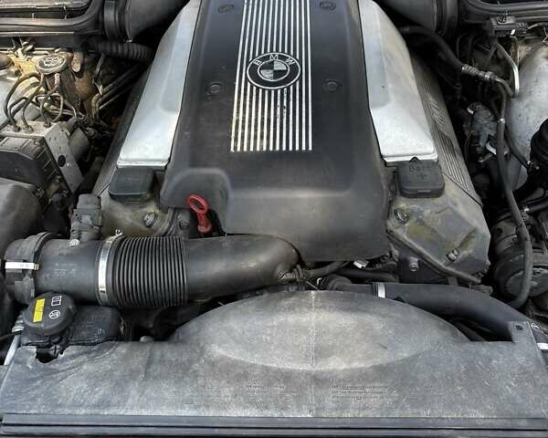 Сірий БМВ 5 Серія, об'ємом двигуна 4.4 л та пробігом 350 тис. км за 8400 $, фото 11 на Automoto.ua