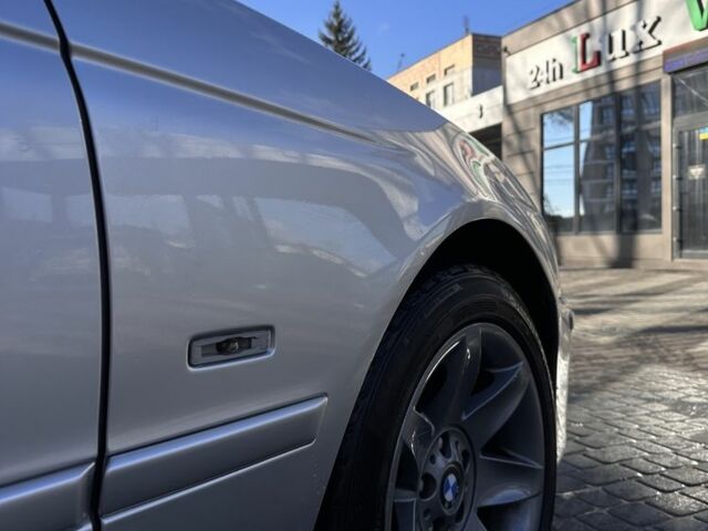 Серый БМВ 5 Серия, объемом двигателя 3 л и пробегом 380 тыс. км за 5899 $, фото 10 на Automoto.ua