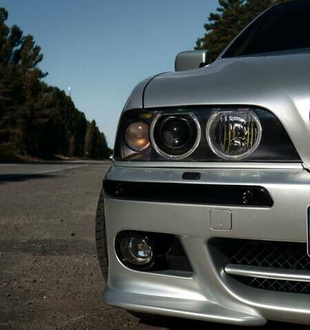 Сірий БМВ 5 Серія, об'ємом двигуна 2.93 л та пробігом 375 тис. км за 10000 $, фото 4 на Automoto.ua