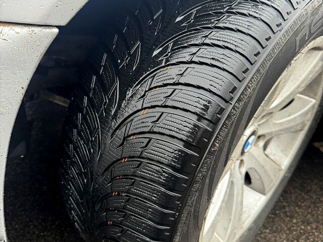 Серый БМВ 5 Серия, объемом двигателя 2.5 л и пробегом 335 тыс. км за 4500 $, фото 12 на Automoto.ua