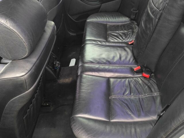 Серый БМВ 5 Серия, объемом двигателя 3 л и пробегом 429 тыс. км за 2300 $, фото 4 на Automoto.ua