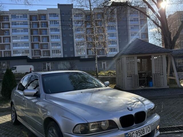 Серый БМВ 5 Серия, объемом двигателя 3 л и пробегом 380 тыс. км за 5899 $, фото 4 на Automoto.ua