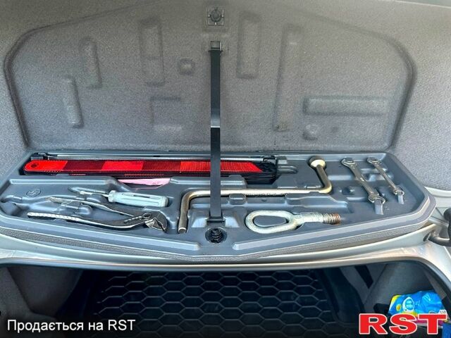 Серый БМВ 5 Серия, объемом двигателя 2.5 л и пробегом 300 тыс. км за 3800 $, фото 2 на Automoto.ua