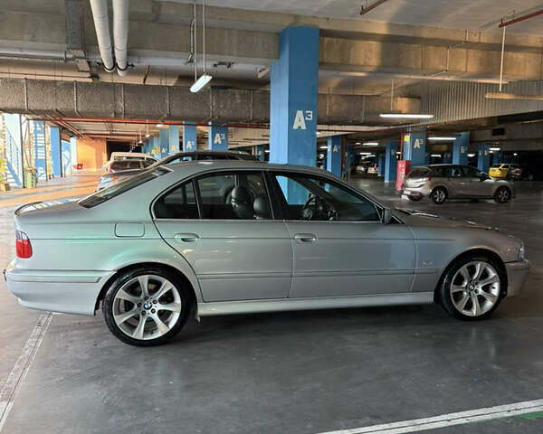 Серый БМВ 5 Серия, объемом двигателя 2.17 л и пробегом 193 тыс. км за 7000 $, фото 7 на Automoto.ua