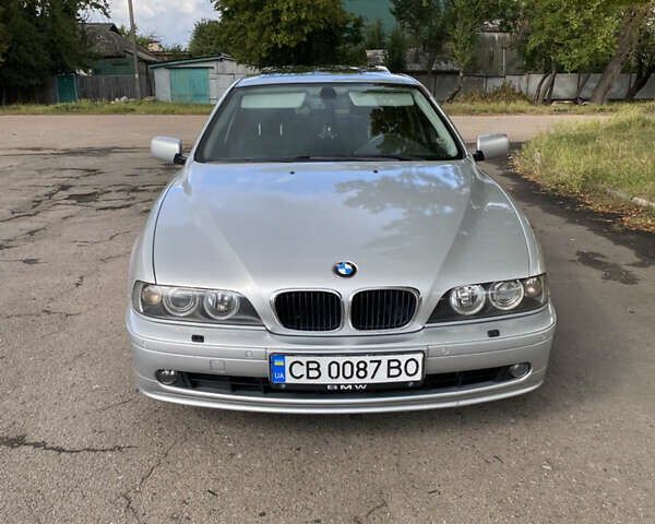 Серый БМВ 5 Серия, объемом двигателя 2.5 л и пробегом 330 тыс. км за 7500 $, фото 1 на Automoto.ua