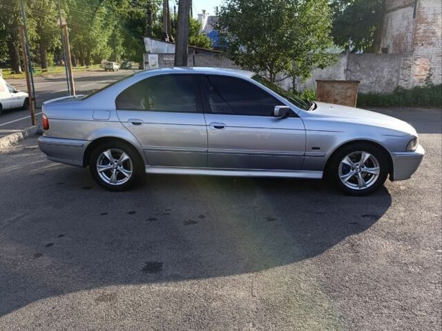 Серый БМВ 5 Серия, объемом двигателя 2 л и пробегом 460 тыс. км за 5300 $, фото 2 на Automoto.ua