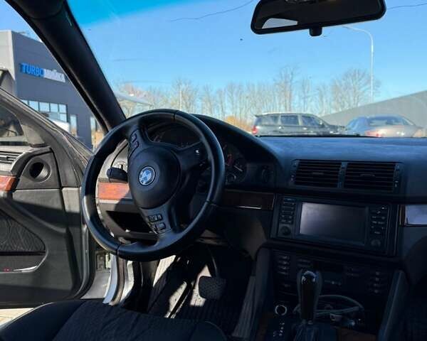 Серый БМВ 5 Серия, объемом двигателя 3 л и пробегом 425 тыс. км за 5500 $, фото 20 на Automoto.ua