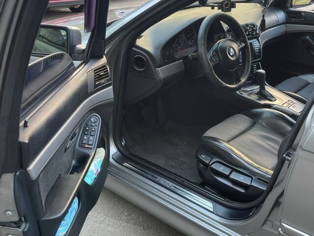 Серый БМВ 5 Серия, объемом двигателя 3 л и пробегом 318 тыс. км за 6850 $, фото 16 на Automoto.ua