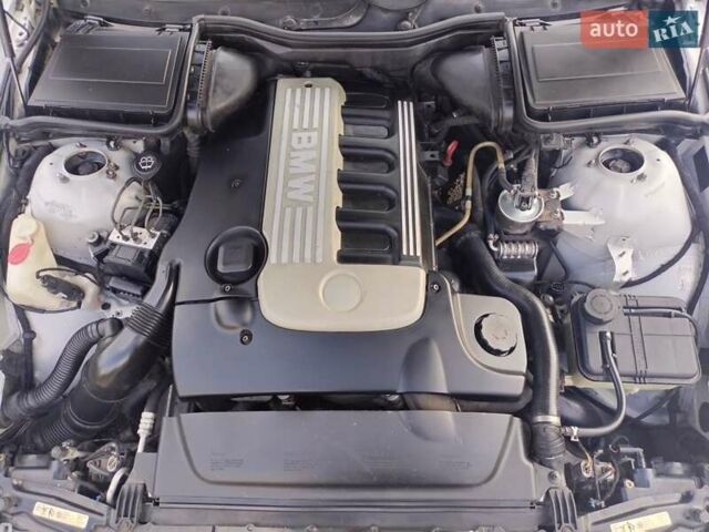 Сірий БМВ 5 Серія, об'ємом двигуна 2.93 л та пробігом 427 тис. км за 7500 $, фото 2 на Automoto.ua