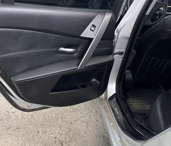 Сірий БМВ 5 Серія, об'ємом двигуна 3 л та пробігом 500 тис. км за 4100 $, фото 10 на Automoto.ua