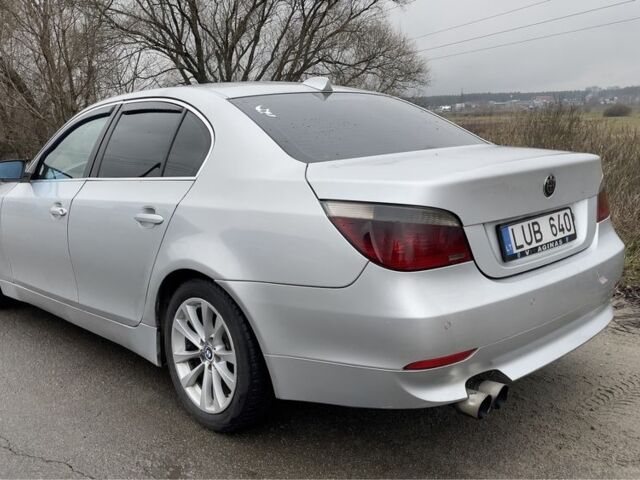 Серый БМВ 5 Серия, объемом двигателя 3 л и пробегом 400 тыс. км за 3900 $, фото 2 на Automoto.ua