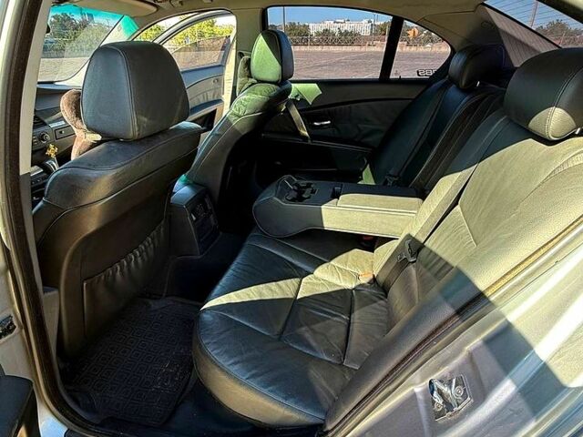 Серый БМВ 5 Серия, объемом двигателя 2.2 л и пробегом 300 тыс. км за 7200 $, фото 5 на Automoto.ua