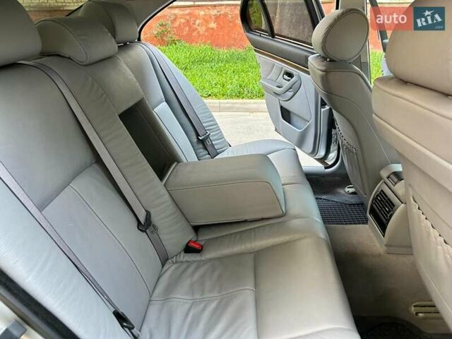 Серый БМВ 5 Серия, объемом двигателя 2.49 л и пробегом 320 тыс. км за 5850 $, фото 14 на Automoto.ua