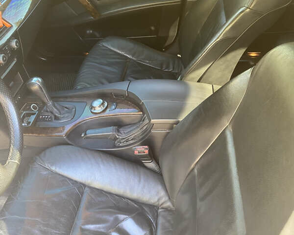 Серый БМВ 5 Серия, объемом двигателя 2.99 л и пробегом 381 тыс. км за 7850 $, фото 10 на Automoto.ua