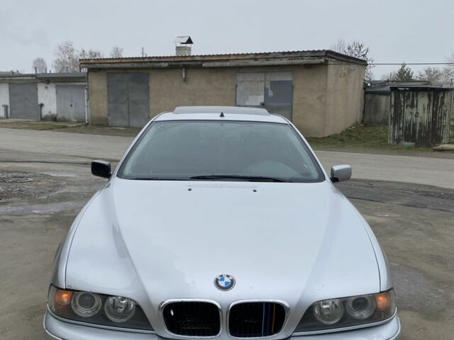 Серый БМВ 5 Серия, объемом двигателя 2.5 л и пробегом 440 тыс. км за 5299 $, фото 5 на Automoto.ua