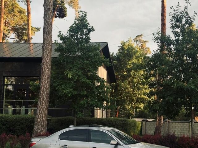 Серый БМВ 5 Серия, объемом двигателя 3 л и пробегом 231 тыс. км за 4500 $, фото 1 на Automoto.ua