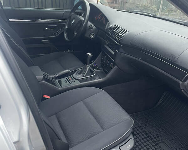 Серый БМВ 5 Серия, объемом двигателя 2.17 л и пробегом 280 тыс. км за 5200 $, фото 16 на Automoto.ua