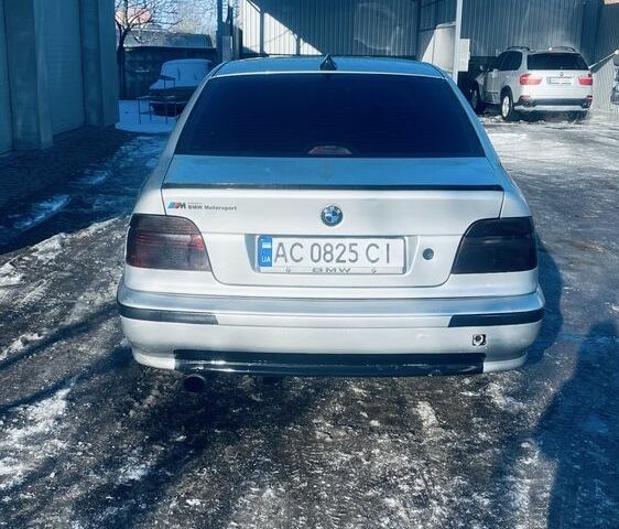 Серый БМВ 5 Серия, объемом двигателя 2.5 л и пробегом 401 тыс. км за 4600 $, фото 5 на Automoto.ua