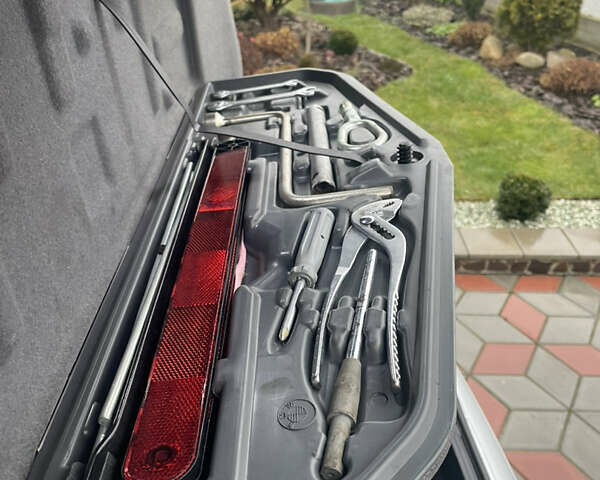 Серый БМВ 5 Серия, объемом двигателя 2.17 л и пробегом 280 тыс. км за 5200 $, фото 30 на Automoto.ua