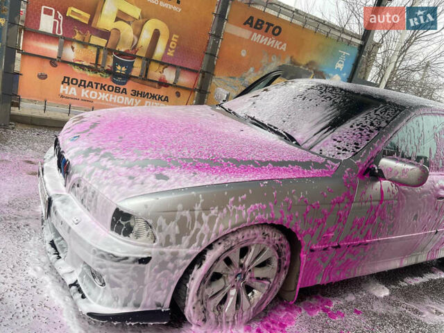 Сірий БМВ 5 Серія, об'ємом двигуна 2.93 л та пробігом 470 тис. км за 7000 $, фото 1 на Automoto.ua