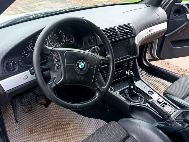 Серый БМВ 5 Серия, объемом двигателя 2.2 л и пробегом 0 тыс. км за 3500 $, фото 6 на Automoto.ua