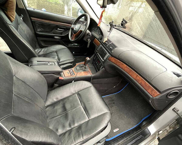 Сірий БМВ 5 Серія, об'ємом двигуна 2.93 л та пробігом 470 тис. км за 7000 $, фото 10 на Automoto.ua