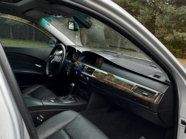 Серый БМВ 5 Серия, объемом двигателя 3 л и пробегом 311 тыс. км за 7700 $, фото 12 на Automoto.ua