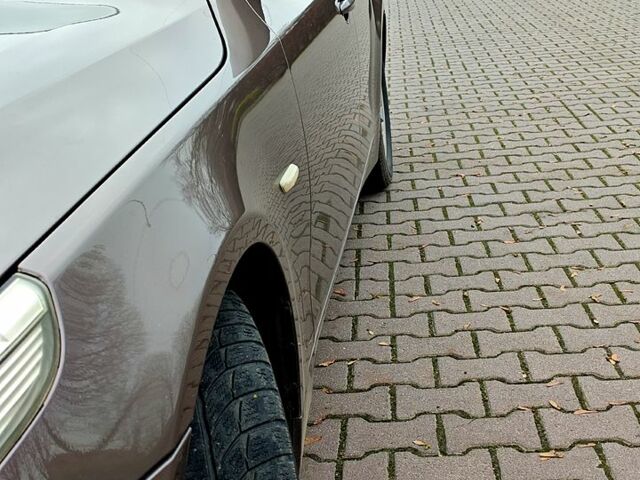 Серый БМВ 5 Серия, объемом двигателя 3 л и пробегом 282 тыс. км за 9000 $, фото 2 на Automoto.ua